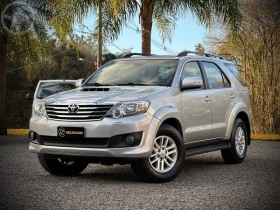 hilux sw4 srv 3.0 2013 arroio do meio