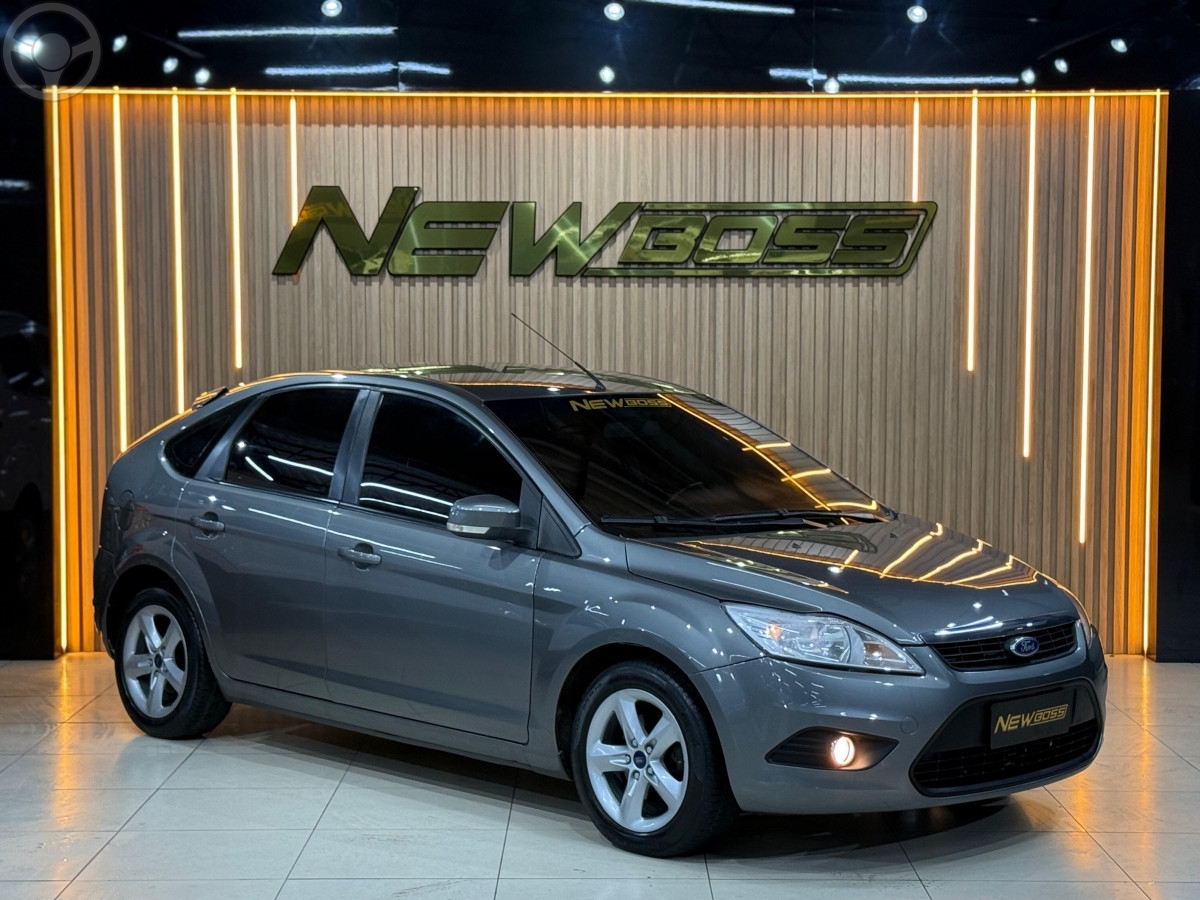 FOCUS 1.6 8V FLEX 4P MANUAL - 2011 - ESTâNCIA VELHA