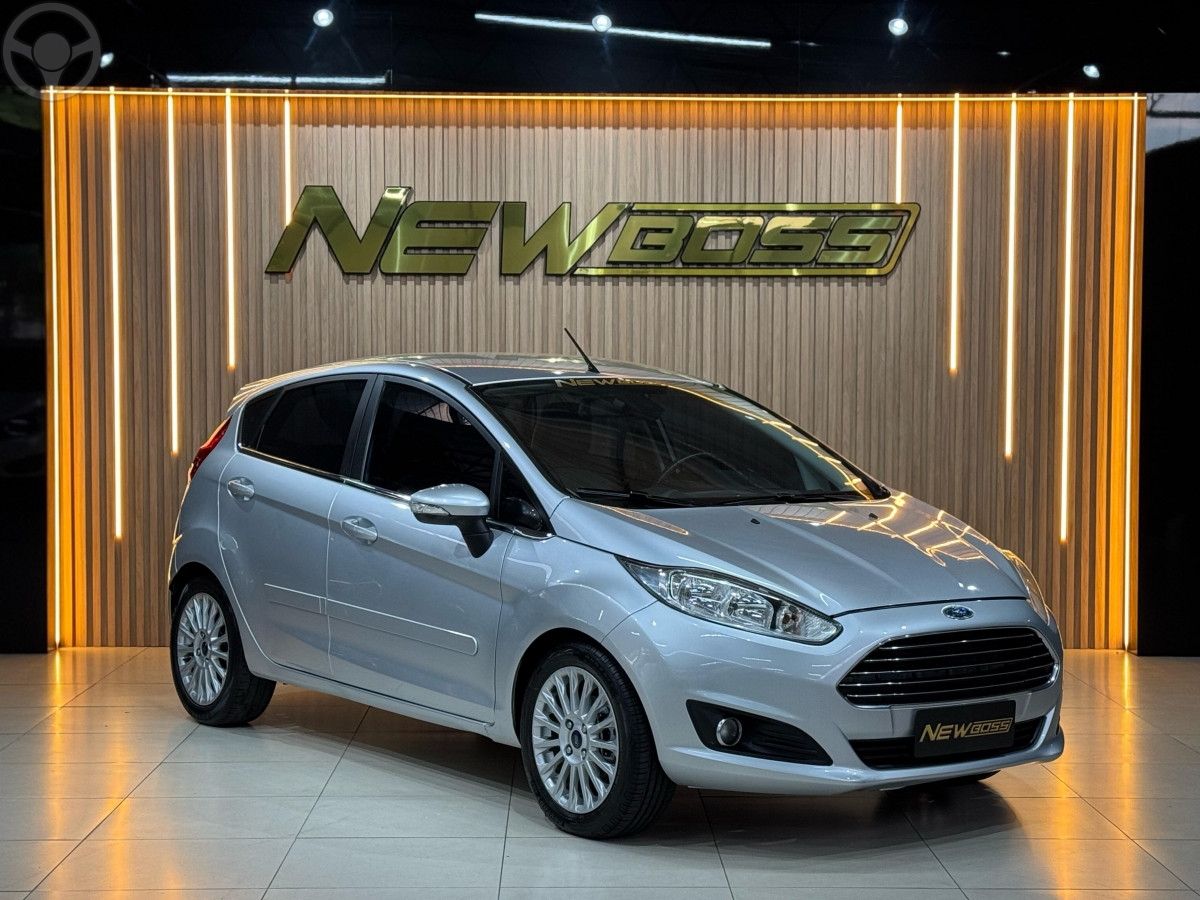 FIESTA 1.6 TITANIUM HATCH 16V FLEX 4P AUTOMÁTICO - 2015 - ESTâNCIA VELHA