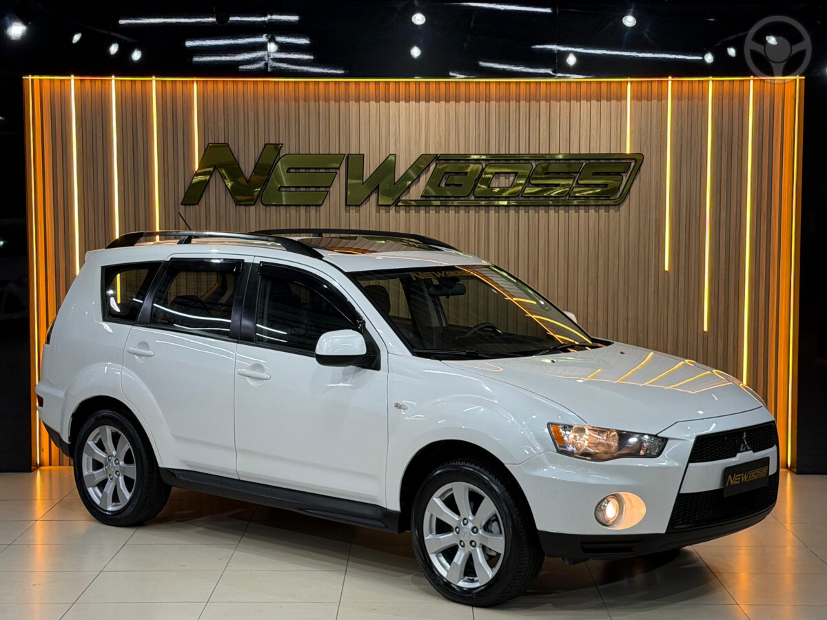 OUTLANDER 2.0 16V 4P AUTOMÁTICO - 2012 - ESTâNCIA VELHA