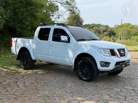 frontier sl cd 4x4 2.5tb diesel aut  2016 teutonia
