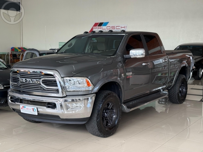 2500 LARAMIE 6.7 NIGHT ED TURBO CD 4X4 DIESEL 4P AUTOMÁTICO - 2012 - VACARIA