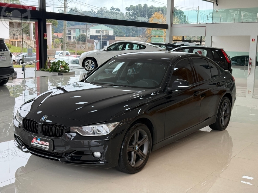320I 2.0 16V TURBO ACTIVE FLEX 4P AUTOMÁTICO - 2015 - VACARIA