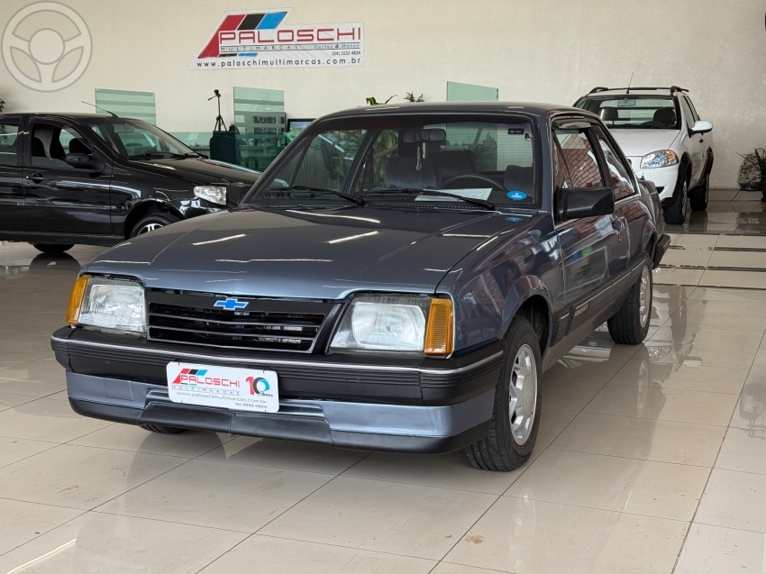 MONZA 1.8 SL/E 8V 2P MANUAL - 1990 - VACARIA