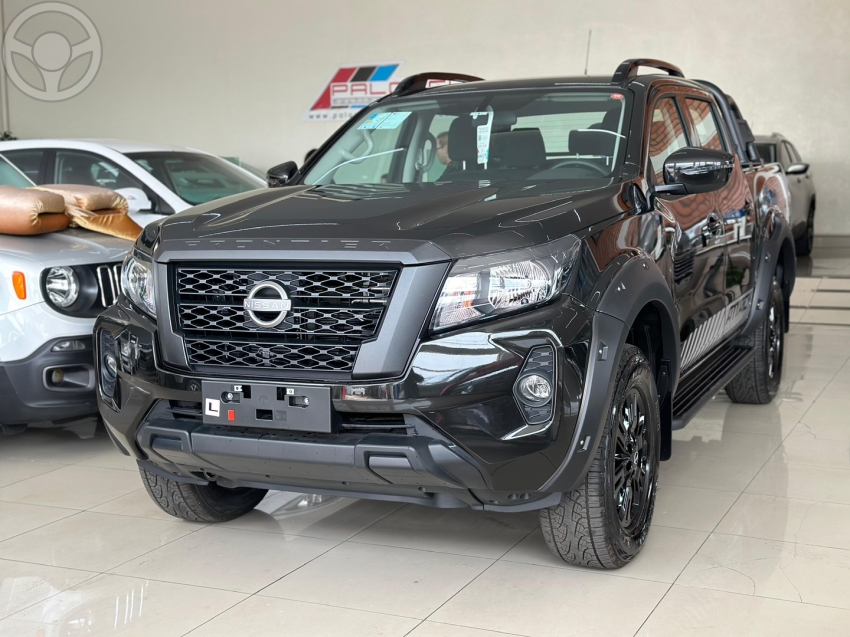 FRONTIER 2.3 ATTACK 4X4 CD BI-TURBO DIESEL 4P AUTOMÁTICO - 2025 - VACARIA