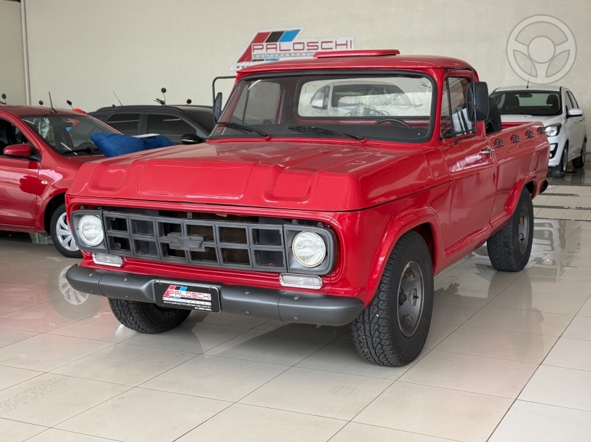 D10 4.0 CUSTOM S CS 8V DIESEL 2P MANUAL - 1982 - VACARIA