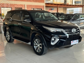 HILUX SW4 2.8 SRX 4X4 16V TURBO INTERCOOLER DIESEL 4P AUTOMÁTICO