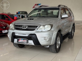 hilux sw4 3.0 srv 4x4 16v turbo intercooler diesel 4p automatico 2006 vacaria