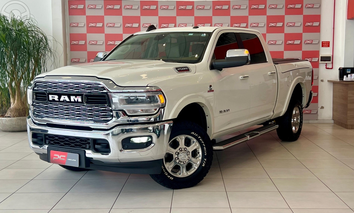 2500 LARAMIE 6.7 NIGHT ED TURBO CD 4X4 DIESEL 4P AUTOMÁTICO - 2019 - SANTA CRUZ DO SUL