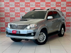 hilux sw4 3.0 srv 4x4 cd 16v turbo intercooler diesel 4p automatico 2015 santa cruz do sul