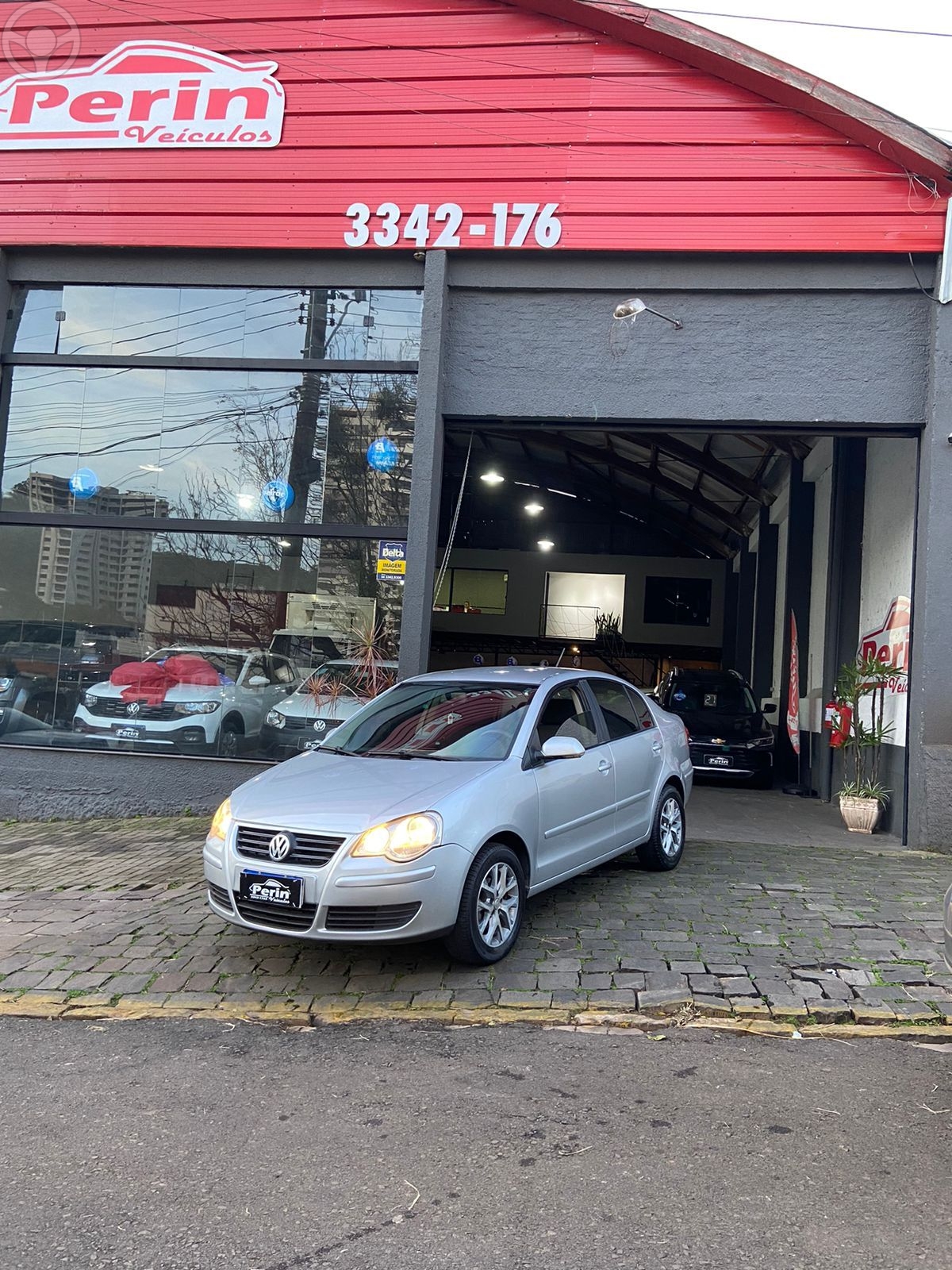 POLO SEDAN 1.6 MI TOTAL FLEX 8V 4P - 2011 - MARAU