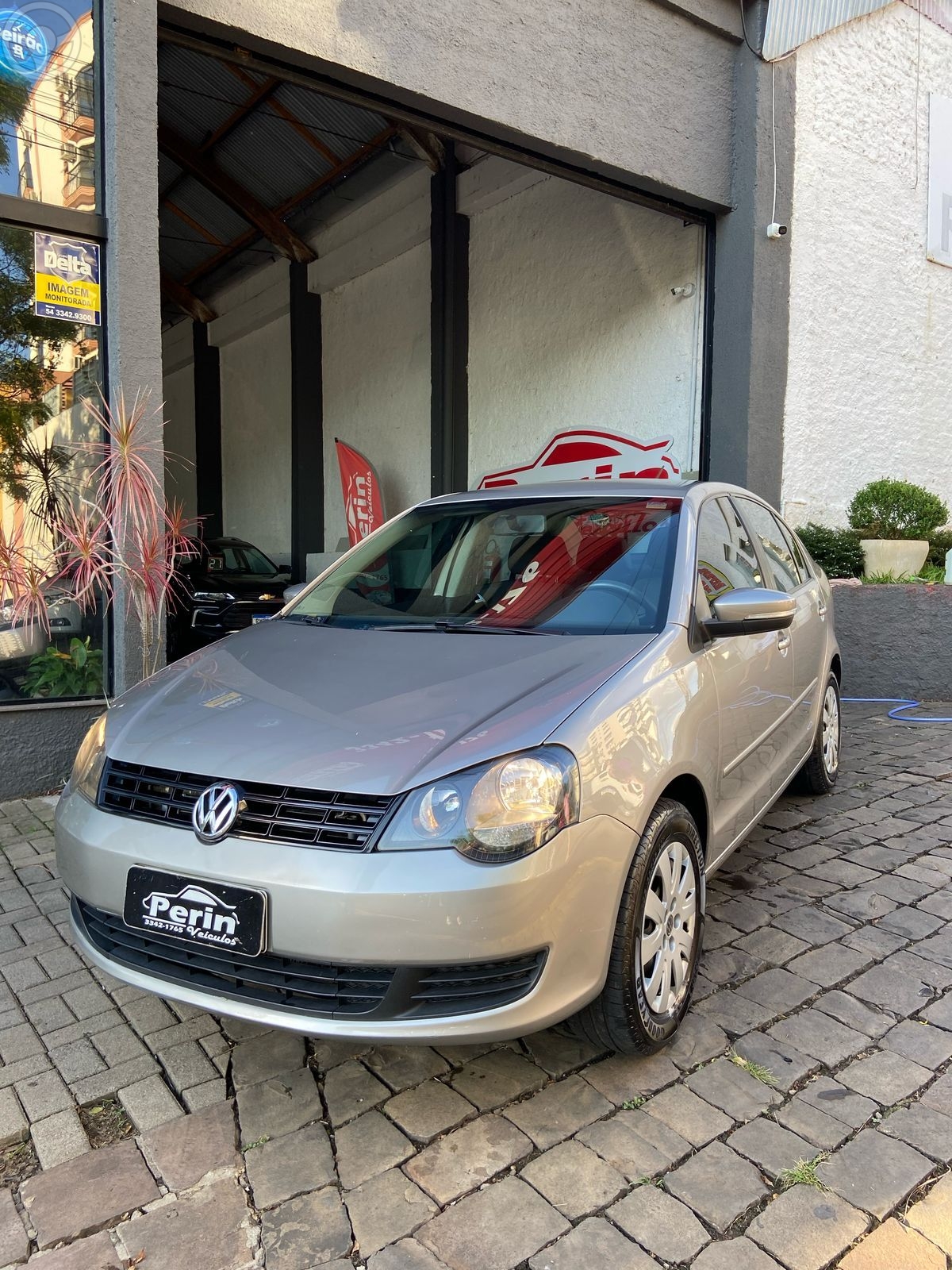 POLO SEDAN 1.6 MI TOTAL FLEX 8V 4P - 2013 - MARAU