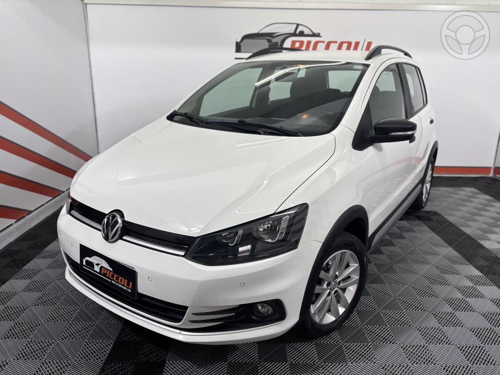 VOLKSWAGEN - FOX 1.0 MPI TRENDLINE 12V FLEX 4P MANUAL - 2016/2016 - BRANCA - R$ 55.500,00