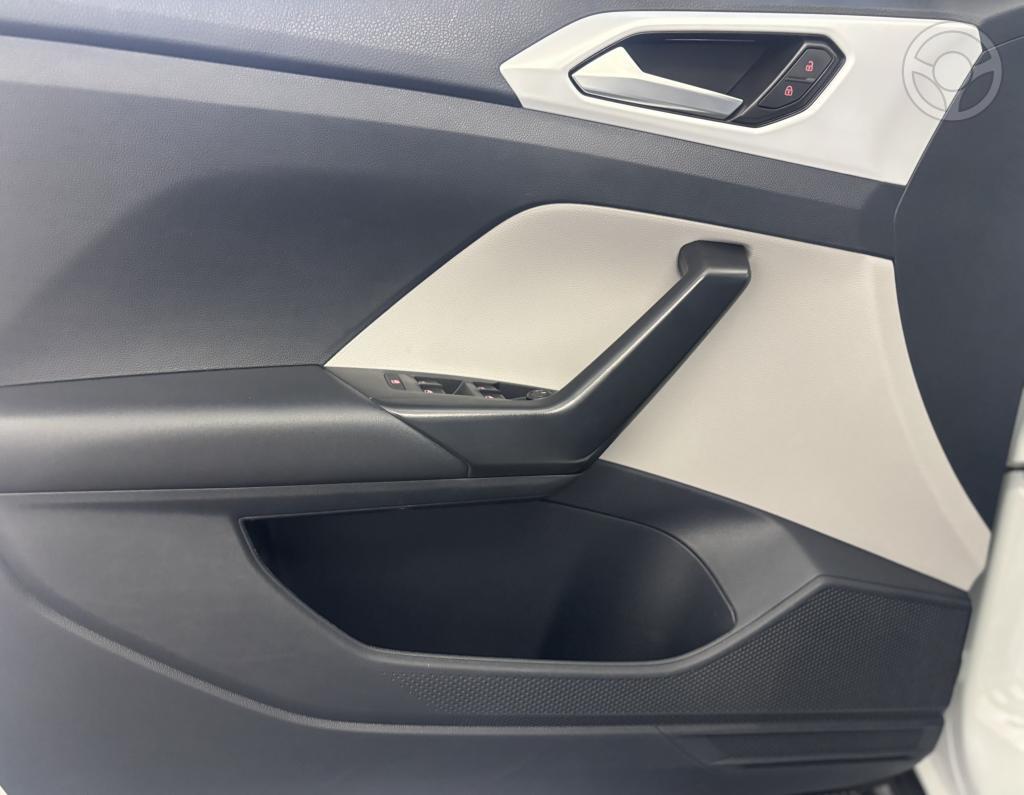 VOLKSWAGEN - T-CROSS 1.4 HIGHLINE TSI 16V FLEX 4P AUTOMÁTICO - 2021/2021 - BRANCA - R$ 109.900,00