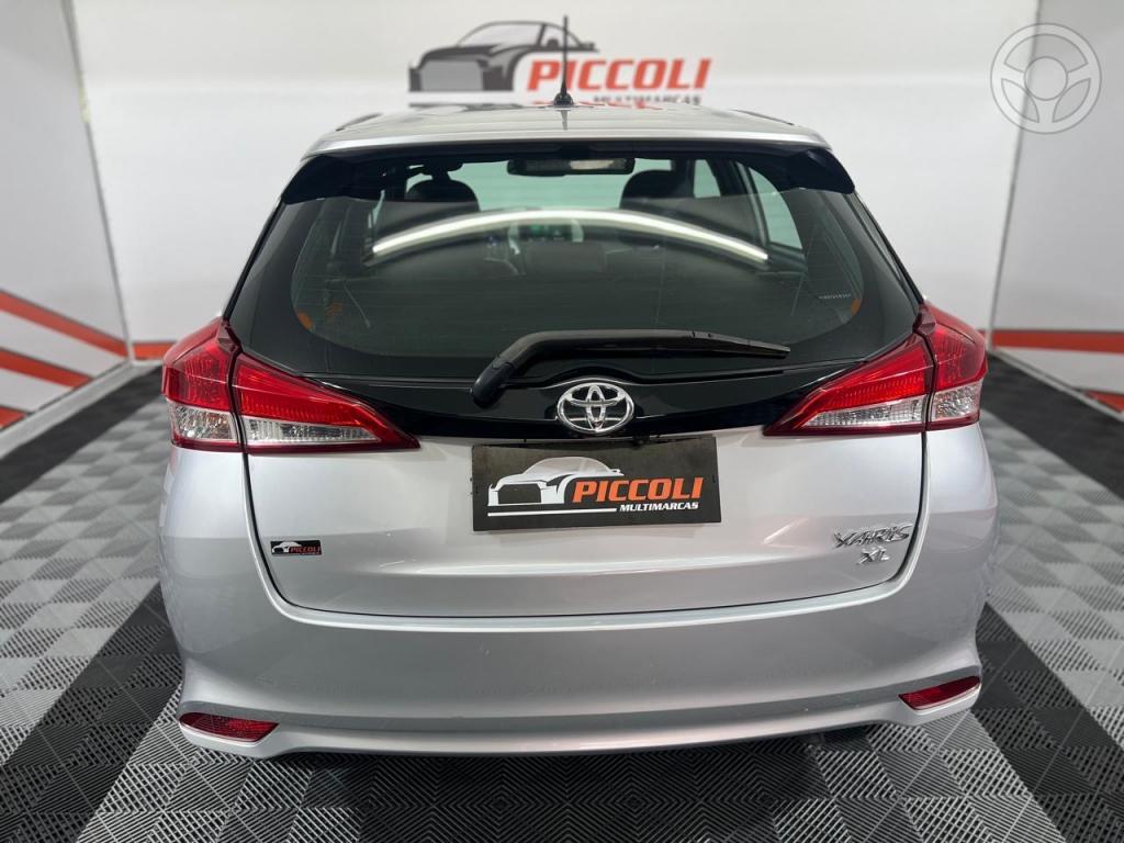 TOYOTA - YARIS 1.5 XL 16V FLEX 4P AUTOMATÍCO - 2021/2022 - PRATA - R$ 85.900,00
