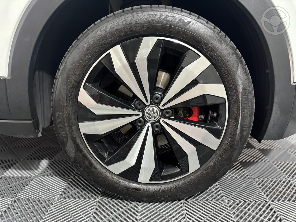 VOLKSWAGEN - T-CROSS 1.4 HIGHLINE TSI 16V FLEX 4P AUTOMÁTICO - 2021/2021 - BRANCA - R$ 109.900,00