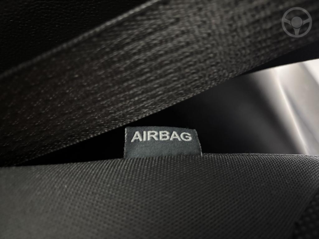 CHEVROLET - CRUZE 1.8 LT SPORT6 16V FLEX 4P MANUAL - 2014/2014 - PRATA - R$ 59.900,00