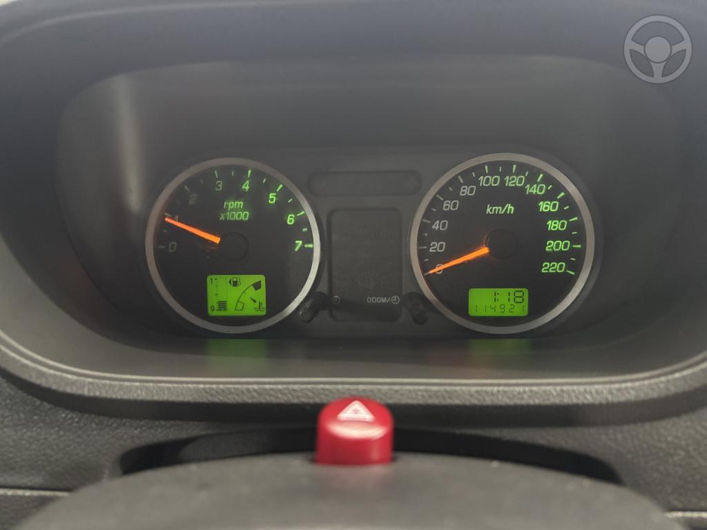 FORD - ECOSPORT 1.6 XLS 8V 4P MANUAL - 2006/2007 - PRATA - R$ 33.900,00