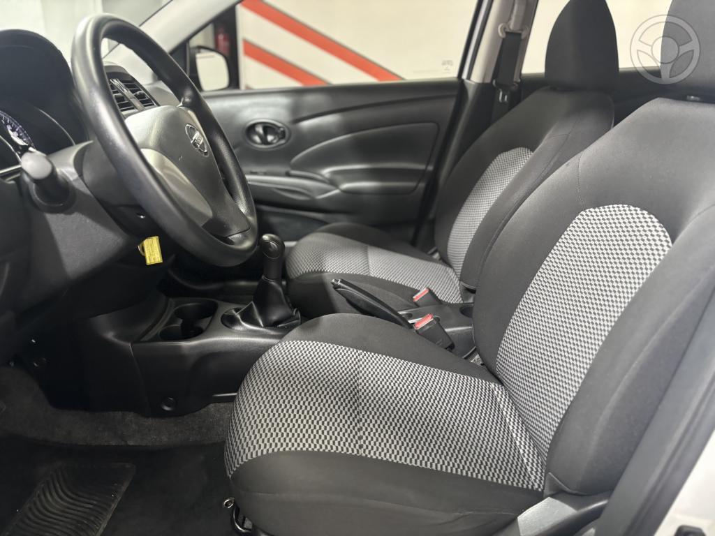 NISSAN - VERSA 1.6 16V FLEXSTART V-DRIVE PREMIUM XTRONIC - 2021/2021 - BRANCA - R$ 64.900,00