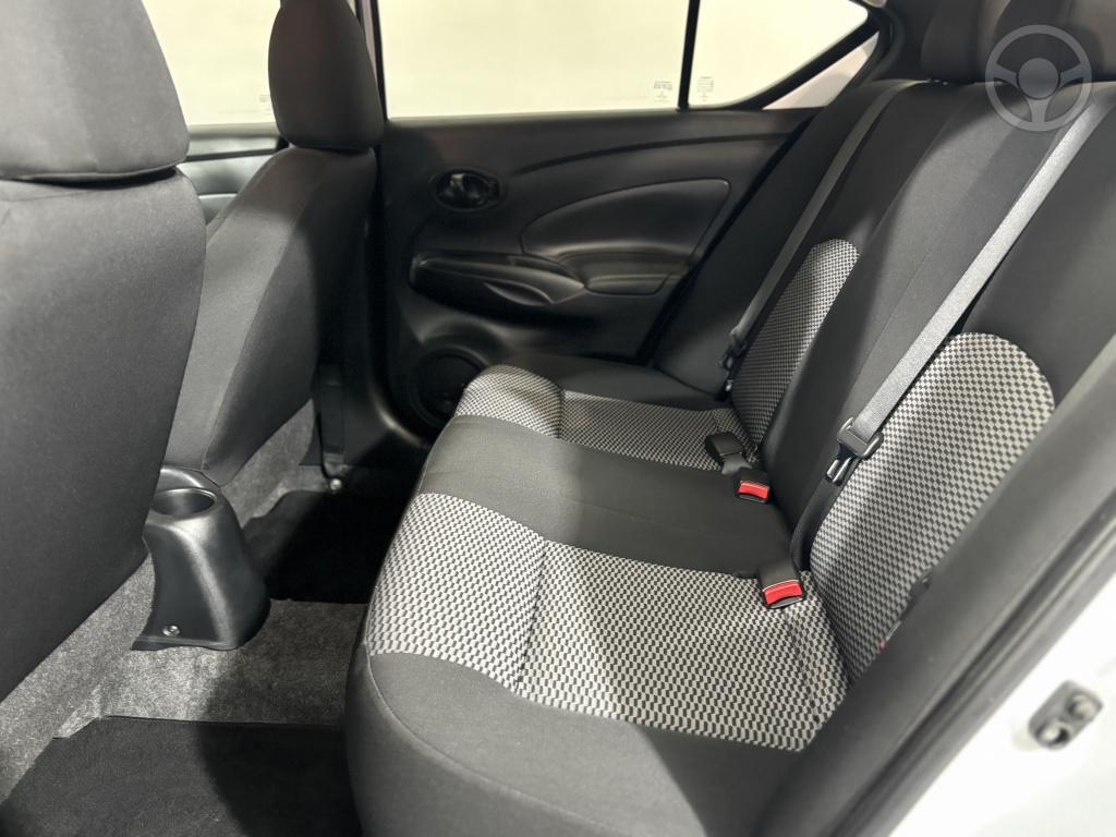 NISSAN - VERSA 1.6 16V FLEXSTART V-DRIVE PREMIUM XTRONIC - 2021/2021 - BRANCA - R$ 64.900,00