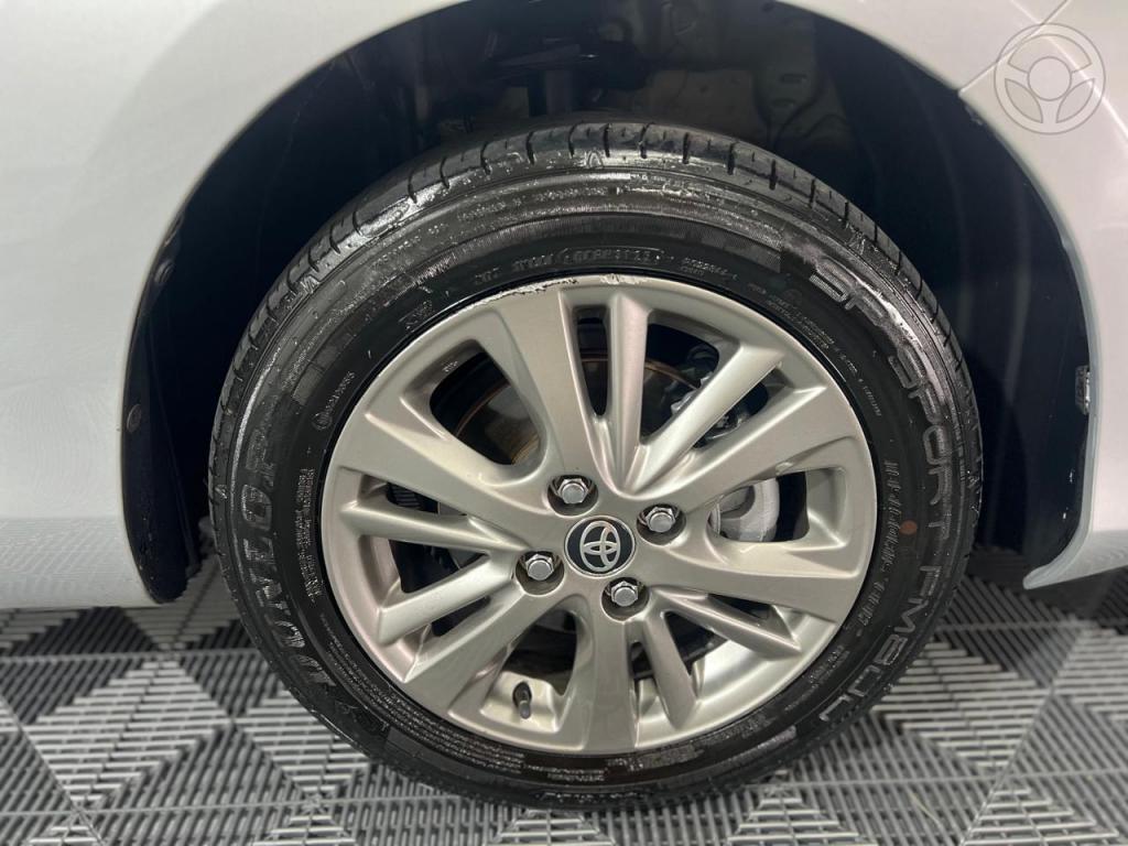 TOYOTA - YARIS 1.5 XL 16V FLEX 4P AUTOMATÍCO - 2021/2022 - PRATA - R$ 85.900,00