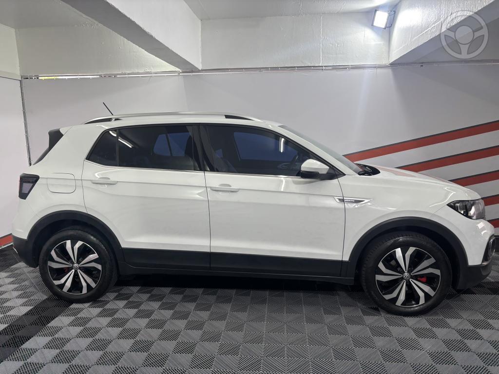 VOLKSWAGEN - T-CROSS 1.4 HIGHLINE TSI 16V FLEX 4P AUTOMÁTICO - 2021/2021 - BRANCA - R$ 109.900,00