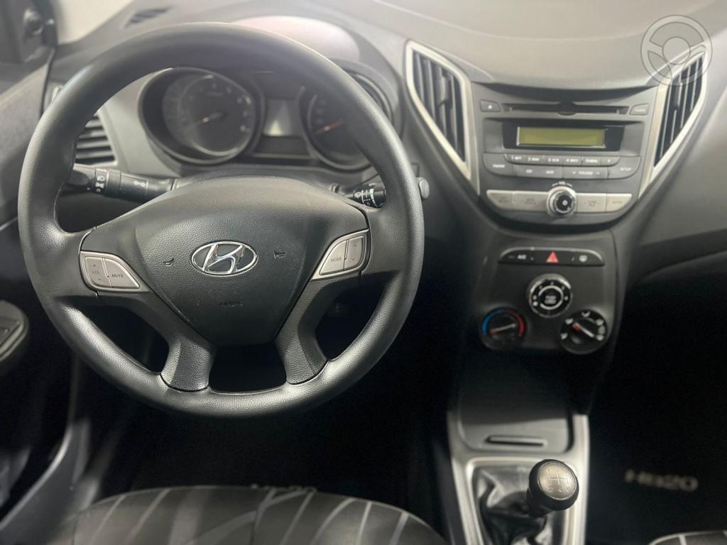 HYUNDAI - HB20 1.0 COMFORT PLUS 12V FLEX 4P MANUAL - 2014/2014 - CINZA - R$ 45.500,00