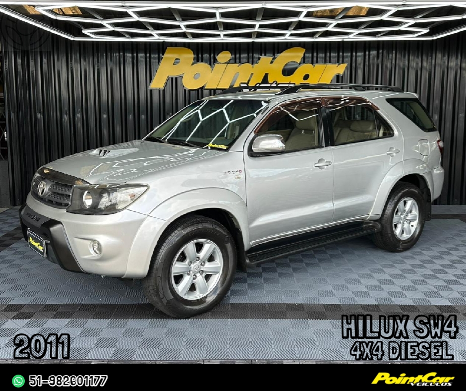 HILUX SW4 3.0 SRV 4X4 7 LUGARES 16V TURBO INTERCOOLER DIESEL 4P AUTOMÁTICO - 2011 - CAMPO BOM