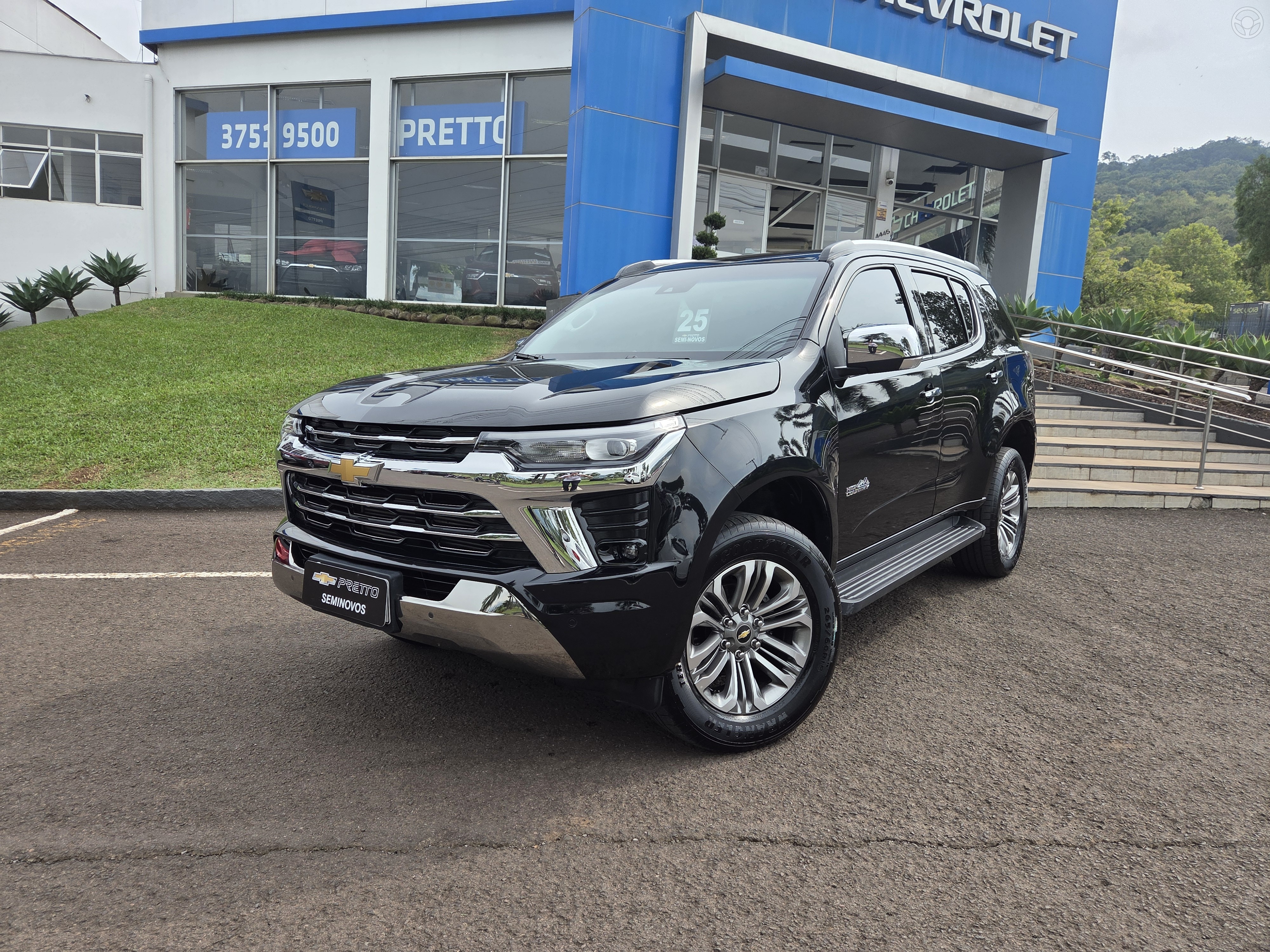 TRAILBLAZER 2.8 16V TURBO DIESEL HIGH COUNTRY 7L 4X4 AUTOMÁTICO - 2025 - ENCANTADO