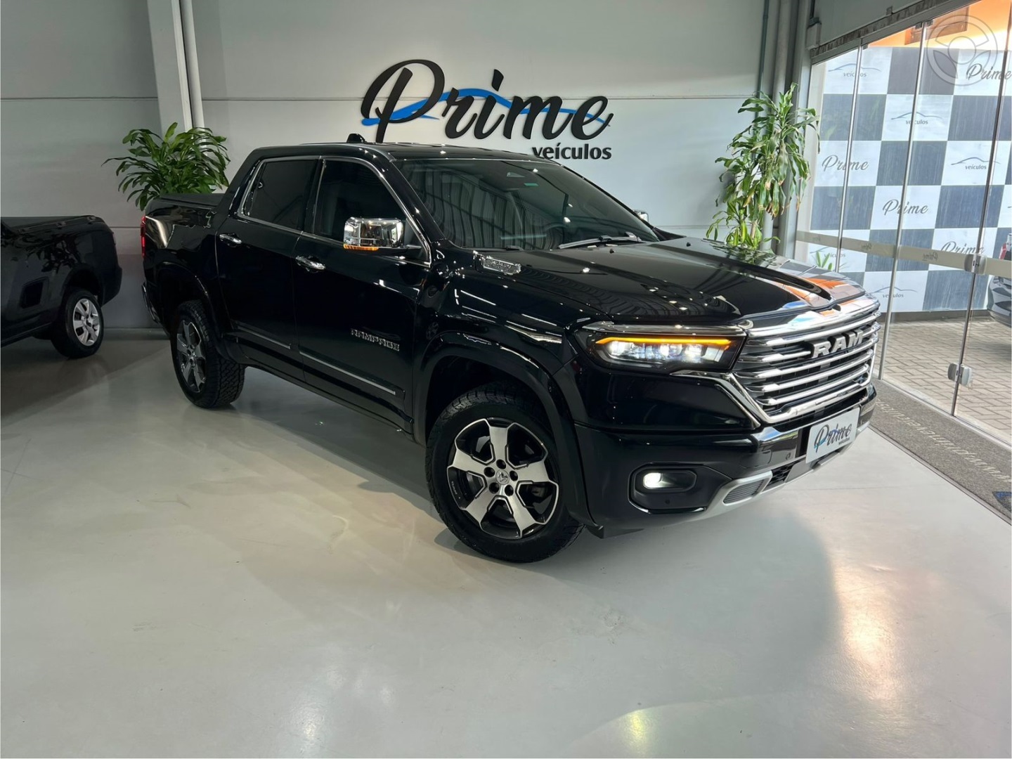 RAMPAGE 2.0 TURBO DIESEL LARAMIE 4X4 AUTOMÁTICO - 2024 - ESTâNCIA VELHA