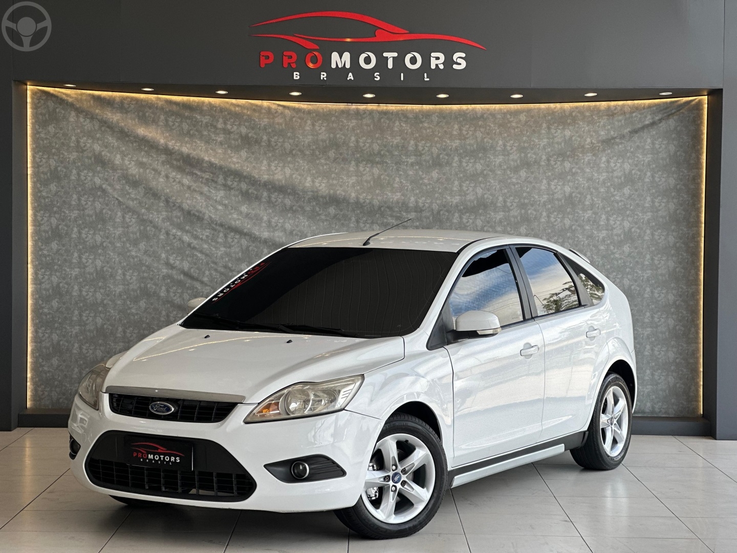 FOCUS 1.6 GLX 16V FLEX 4P MANUAL - 2012 - PORTãO