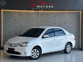 etios 1.5 xs 16v flex 4p manual 2014 portao
