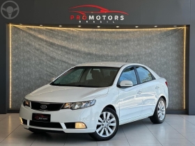 cerato 1.6 e.221 sedan 16v 4p automatico 2012 portao