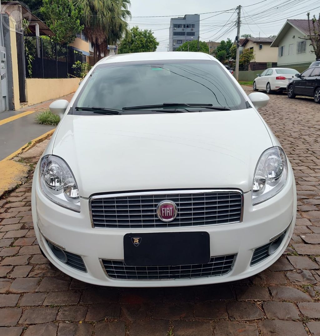 LINEA ESSENCE 1.8 FLEX 16V 4P - 2014 - LAJEADO