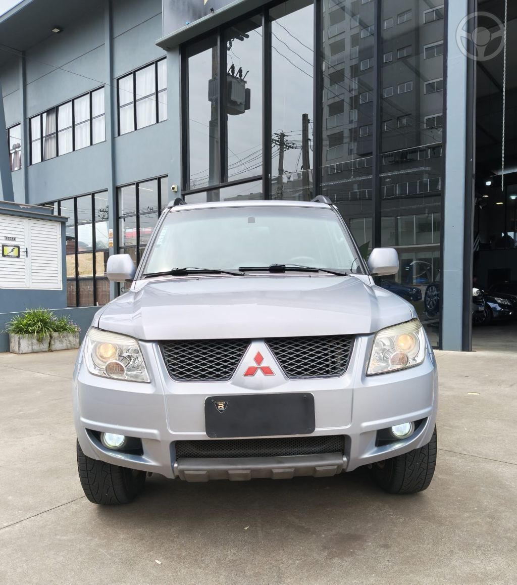 PAJERO TR4 2.0 FLEX 16V 4X2 MEC. - 2014 - LAJEADO