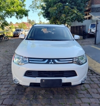 outlander 3.0  gt 3.0 v6 aut. 2015 lajeado