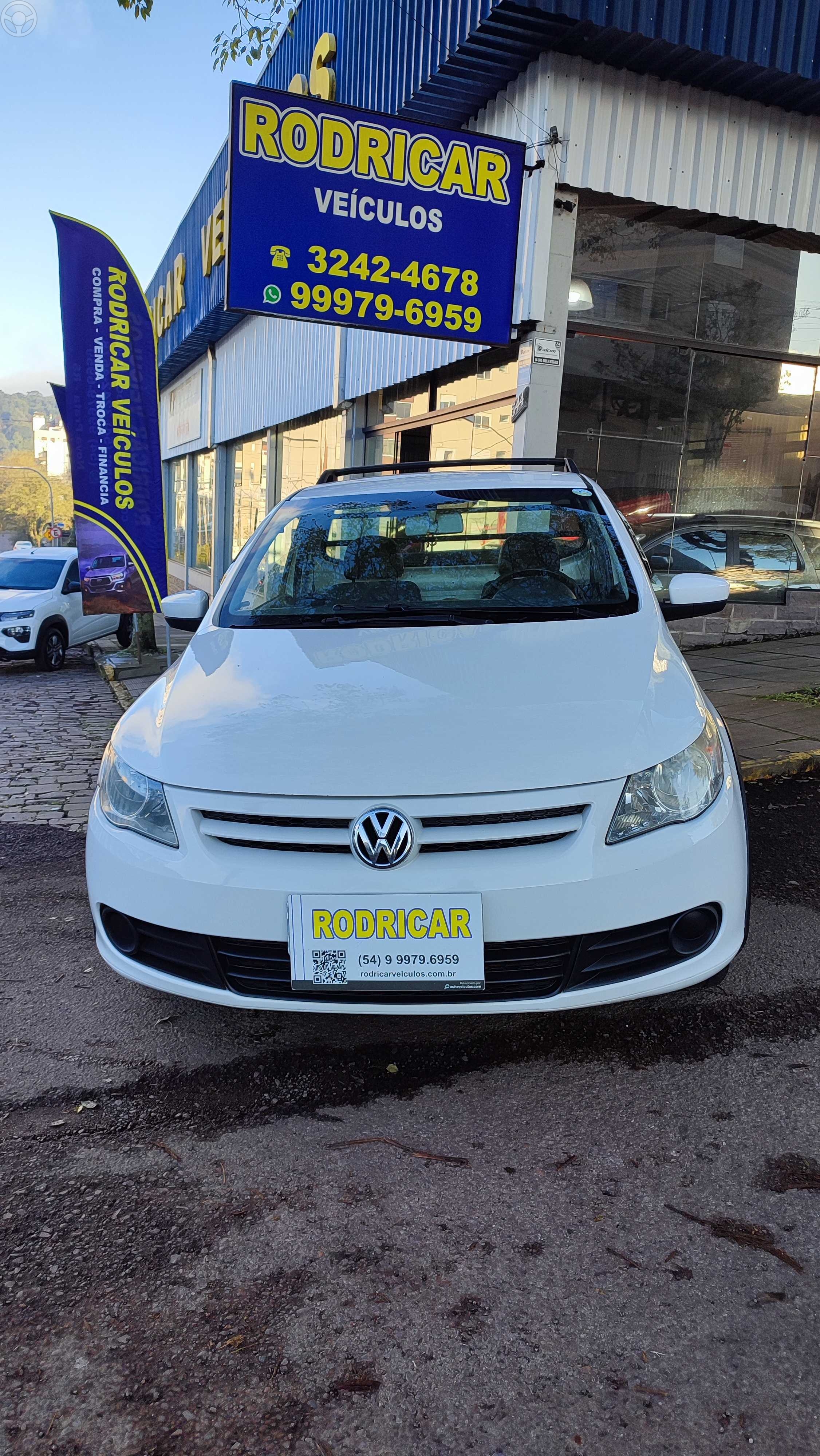 SAVEIRO 1.6 FLEX CS - 2013 - NOVA PRATA