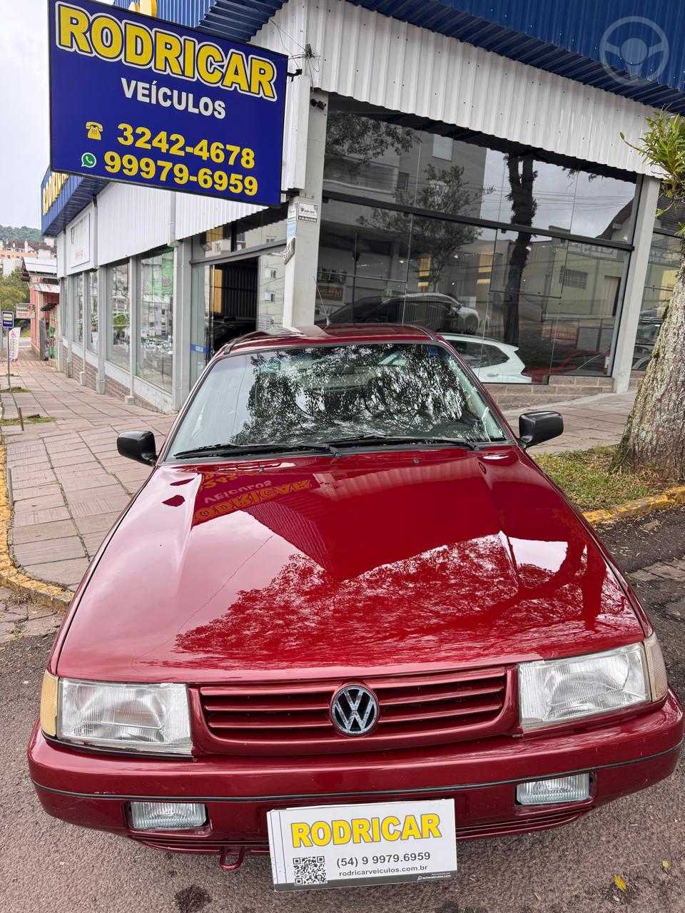 SANTANA 2000 MI - 1997 - NOVA PRATA