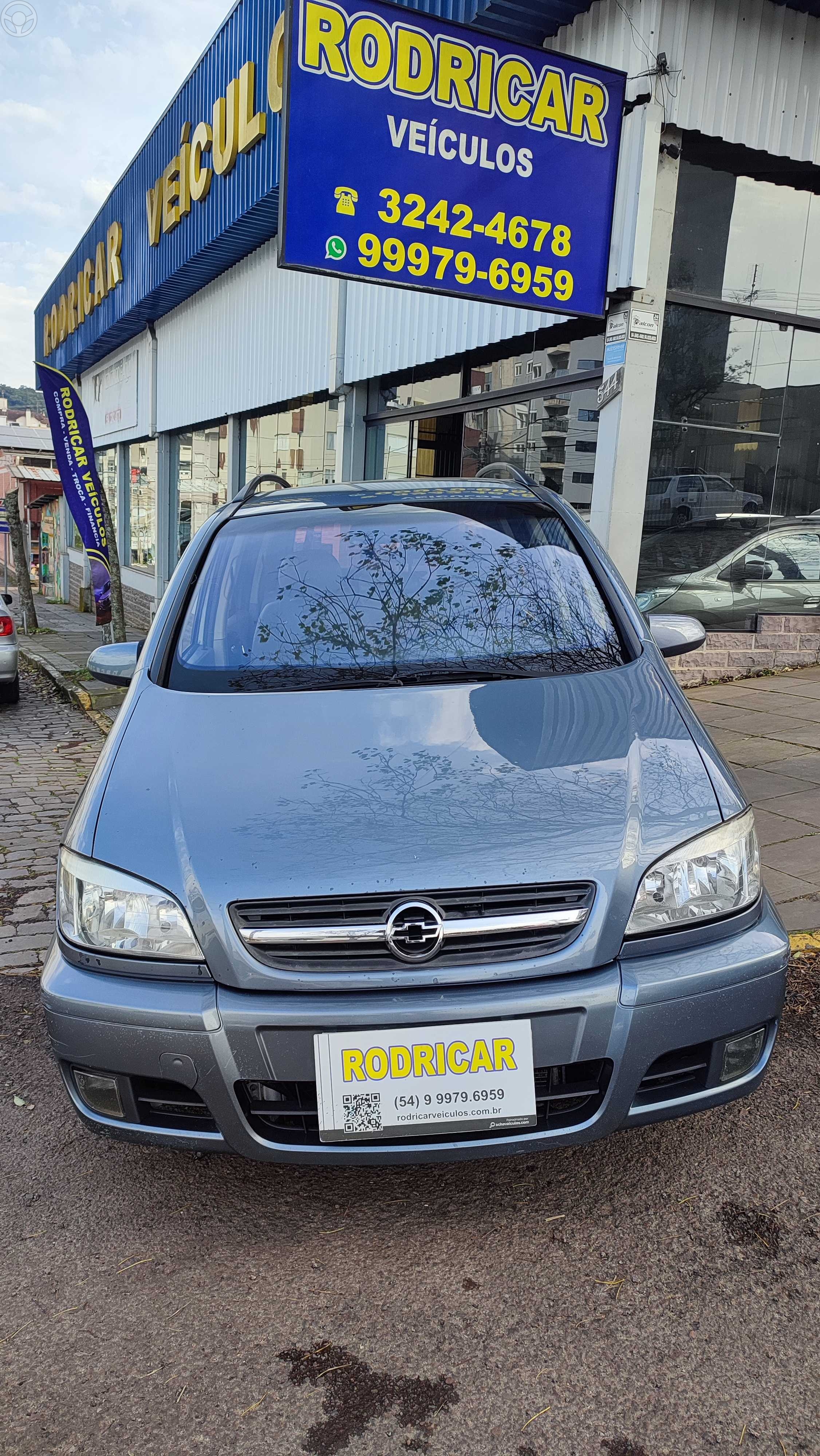 ZAFIRA 2.0 7 LUGARES 8 VAL. - 2001 - NOVA PRATA