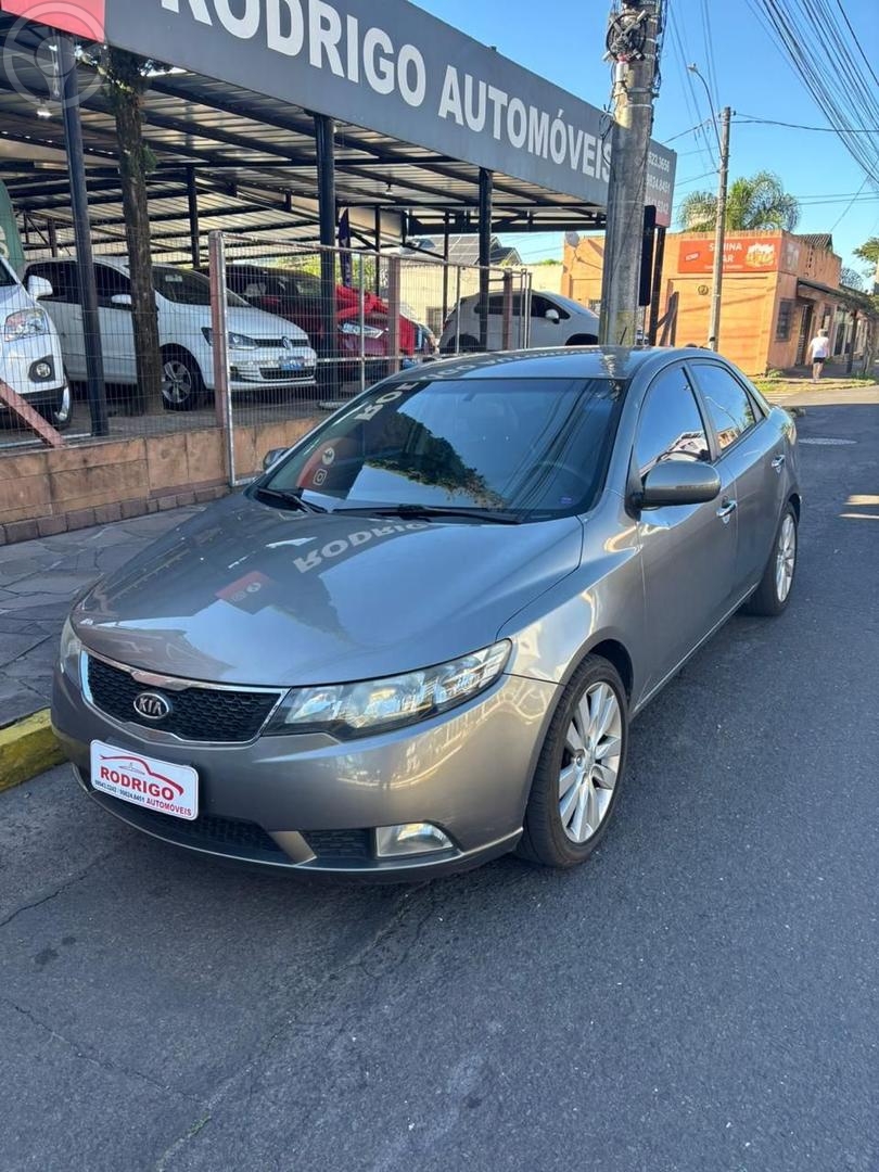 CERATO - 2011 - PAROBé