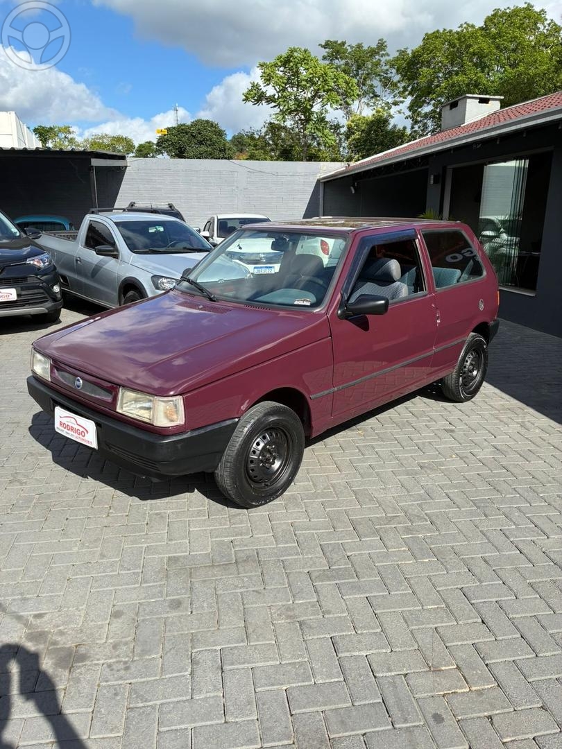 UNO 1.0 CIAO FIRE 8V FLEX 4P MANUAL - 2004 - PAROBé