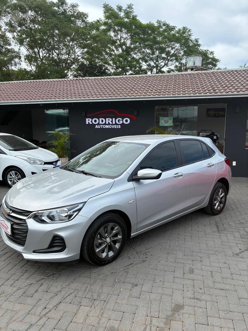 ONIX 1.0 LT PLUS 8V TURBO FLEX 4P AUTOMATICO - 2023 - PAROBé