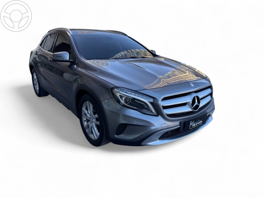 GLA 200 1.6 CGI ADVANCE 16V TURBO 4P AUTOMÁTICO - 2015 - PORTO ALEGRE