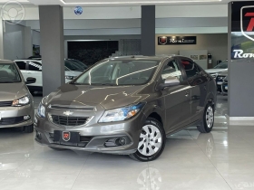 prisma sed. lt 1.4 8v flexpower 4p  2015 bento goncalves