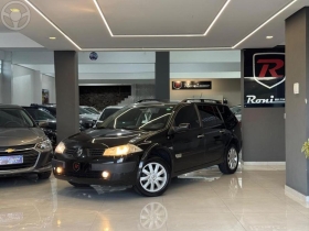 1.6 dynamique grand tour 16v flex 4p manual  2013 bento goncalves