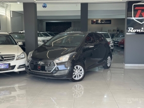 HB20 1.0 COMFORT PLUS 12V TURBO FLEX 4P MANUAL