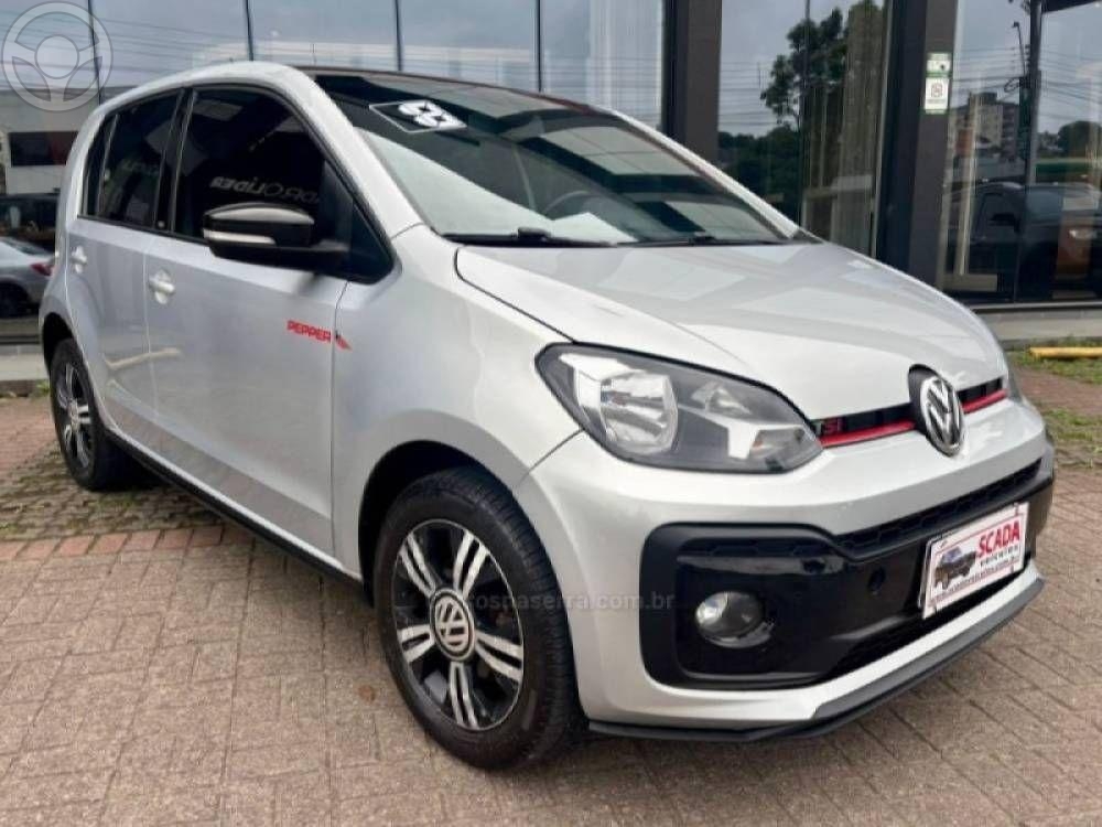 VOLKSWAGEN - UP 1.0 TSI PEPPER UP 12V FLEX 4P MANUAL - 2017/2018 - PRATA - R$ 68.900,00