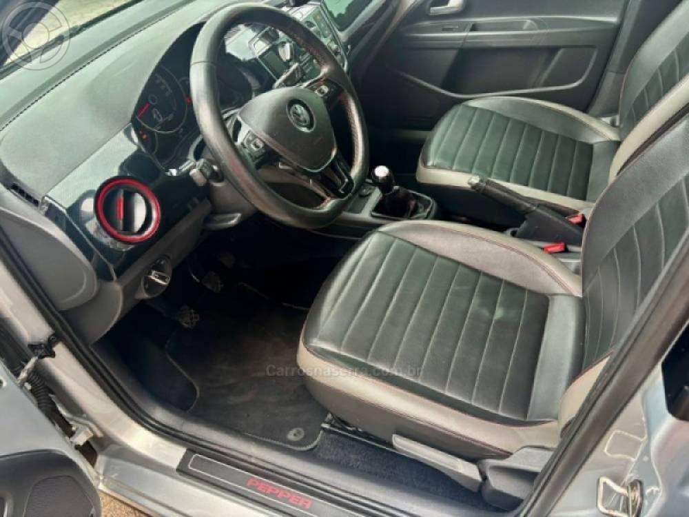 VOLKSWAGEN - UP 1.0 TSI PEPPER UP 12V FLEX 4P MANUAL - 2017/2018 - PRATA - R$ 68.900,00
