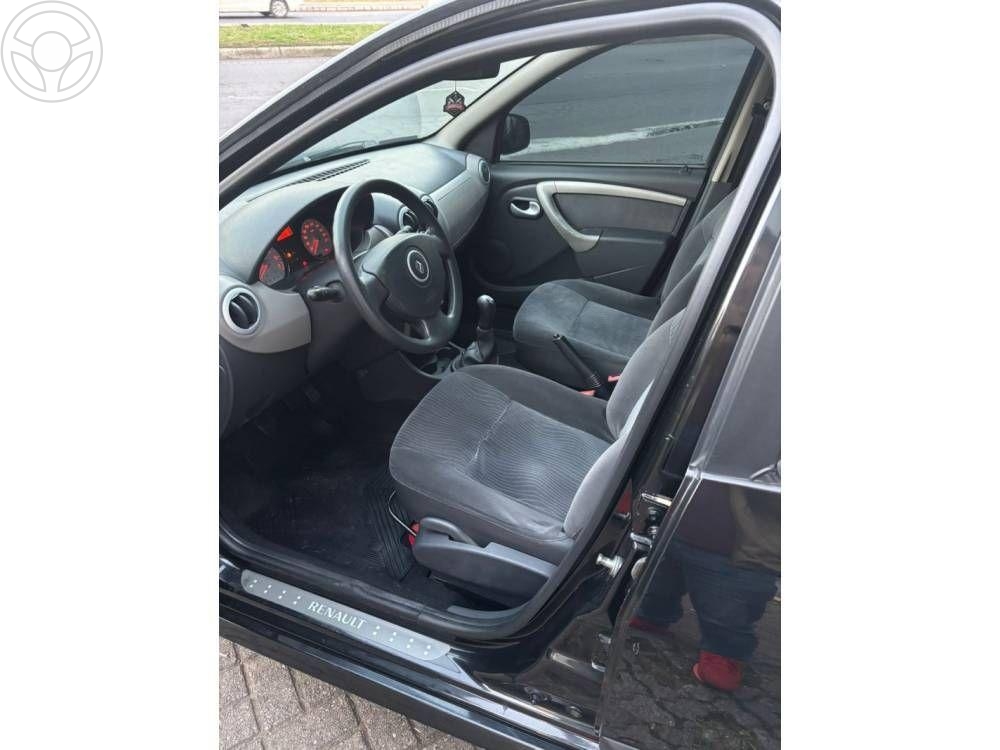 RENAULT - SANDERO 1.6 PRIVILEGE 8V FLEX 4P MANUAL - 2010/2010 - PRETA - R$ 31.900,00