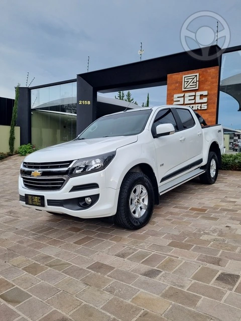 S10 LT 2.8 4X4 CD DIESEL AUTOMATICA / GOODYEAR / MANUAIS E CHAVE RESERVA / TRACÃO 4X4 / - 2019 - PASSO FUNDO